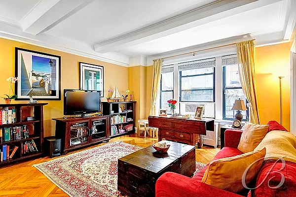 Sold by Bellmarc Realty | media 1