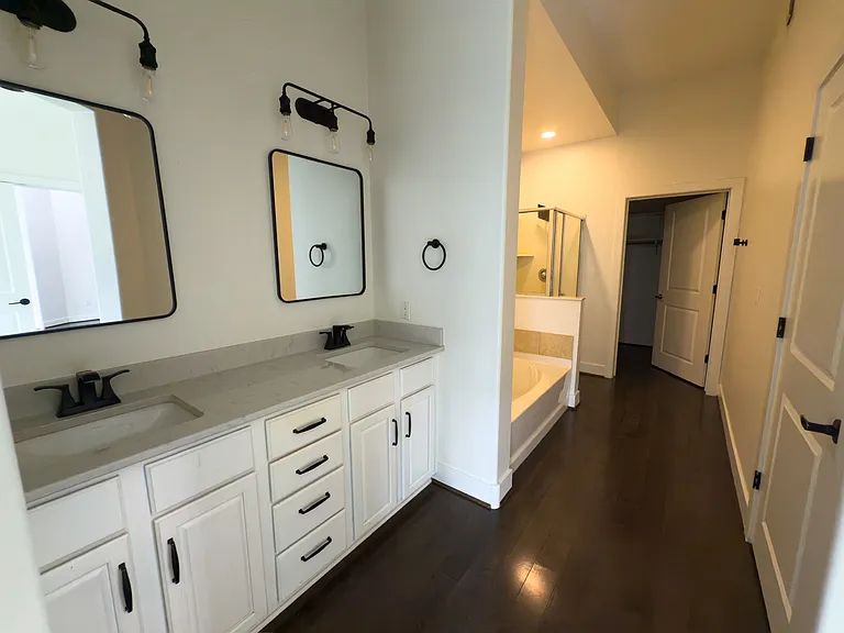 945 E Playa Del Norte Dr #2010 — Photo 21