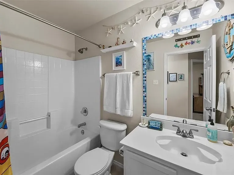 128 Jennings Dr — Photo 10