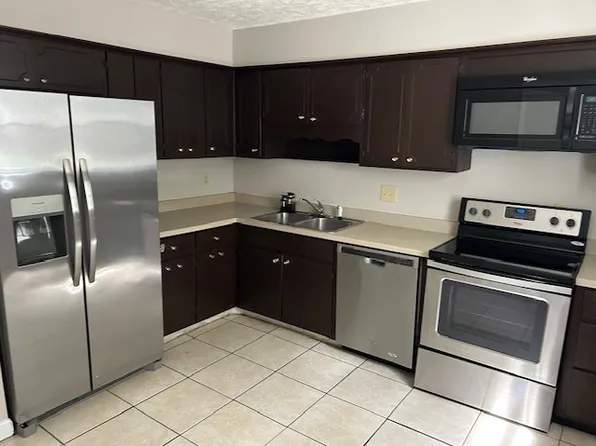 500 N Bennett St, Southern Pines, NC 28387