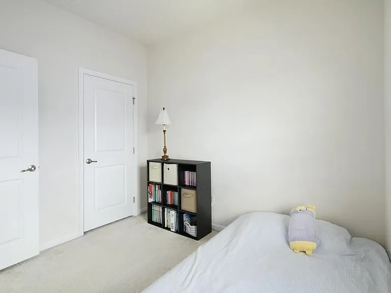 602 N Atwater Dr — Photo 15