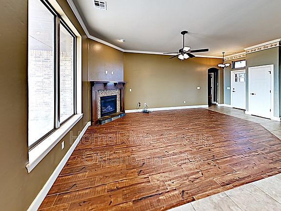 2nd image of 2408 SE 92nd Ter