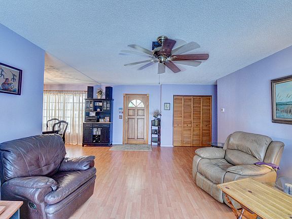 4th image of 514 Kingbird Cir