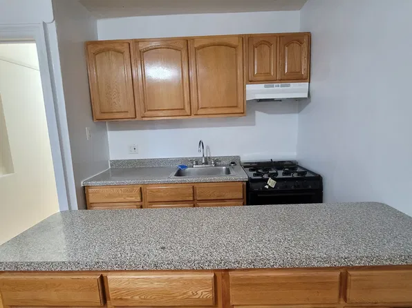 (undisclosed Address), Yonkers, NY 10704