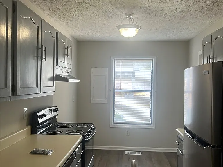 119 Villa Dr — Photo 4