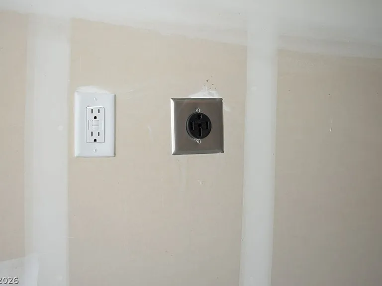 482 Golden Myna Ave — Photo 34