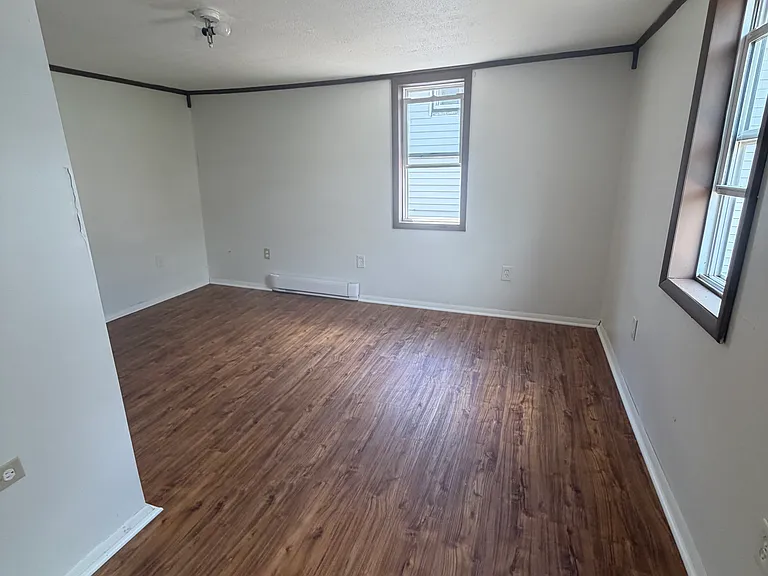76 W Main St — Photo 14