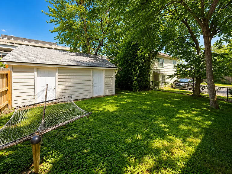 3300 Robinson Ave — Photo 14