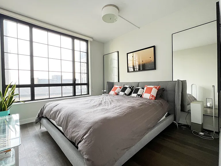 205 Water St #3G — Photo 4
