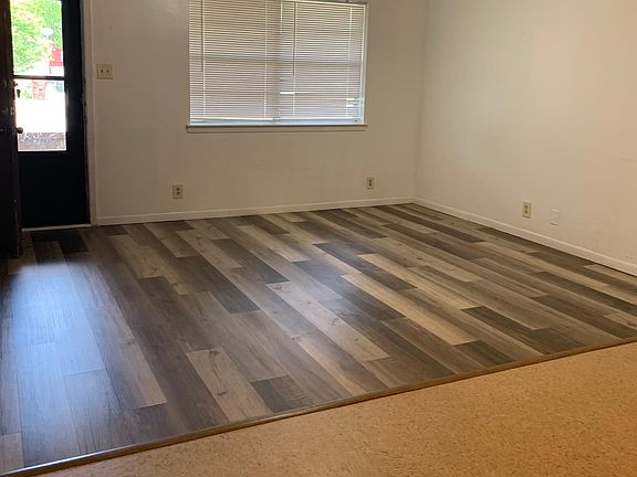 5th image of 307 W Pine St #15