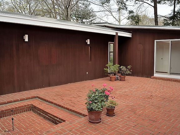 Courtyard With Fountain