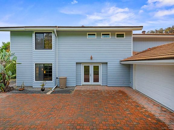 4th image of 2278 Bautista Ave