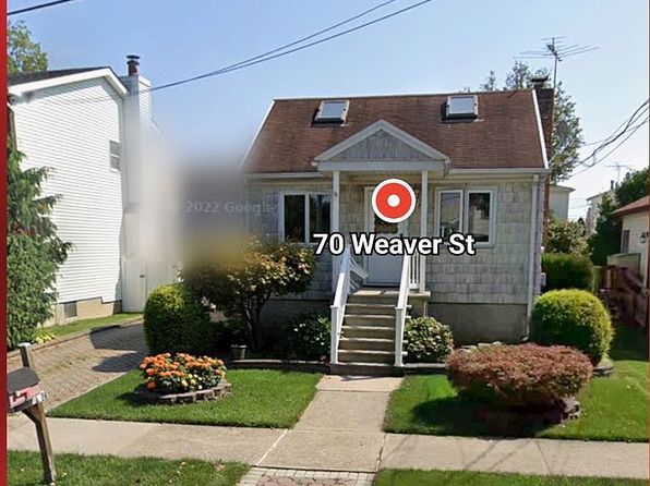 70 Weaver St