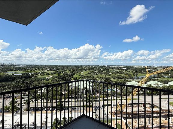 2nd image of 5300 Paseo Dr #1510