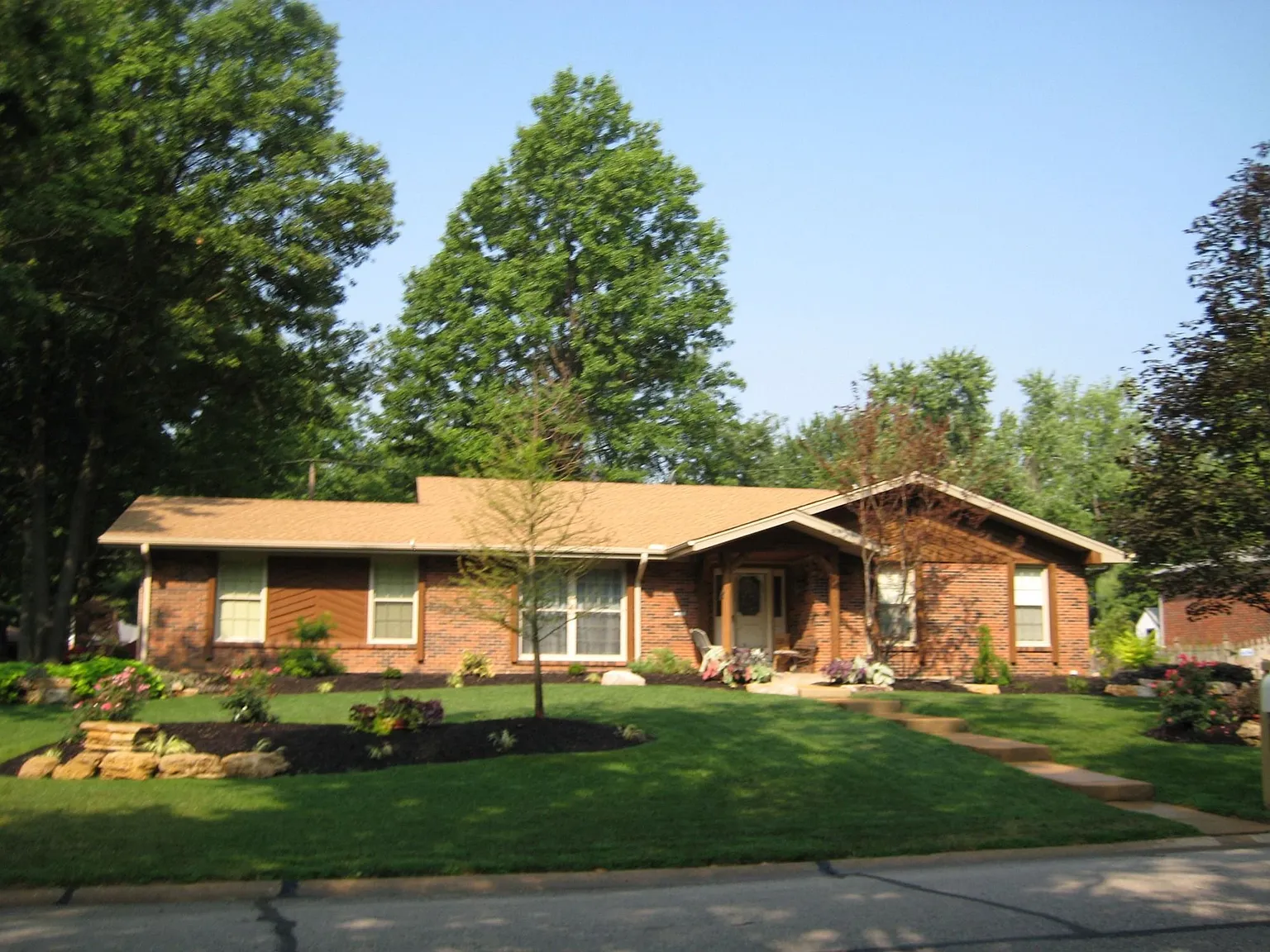 326 Cherry Hill Dr photo 1