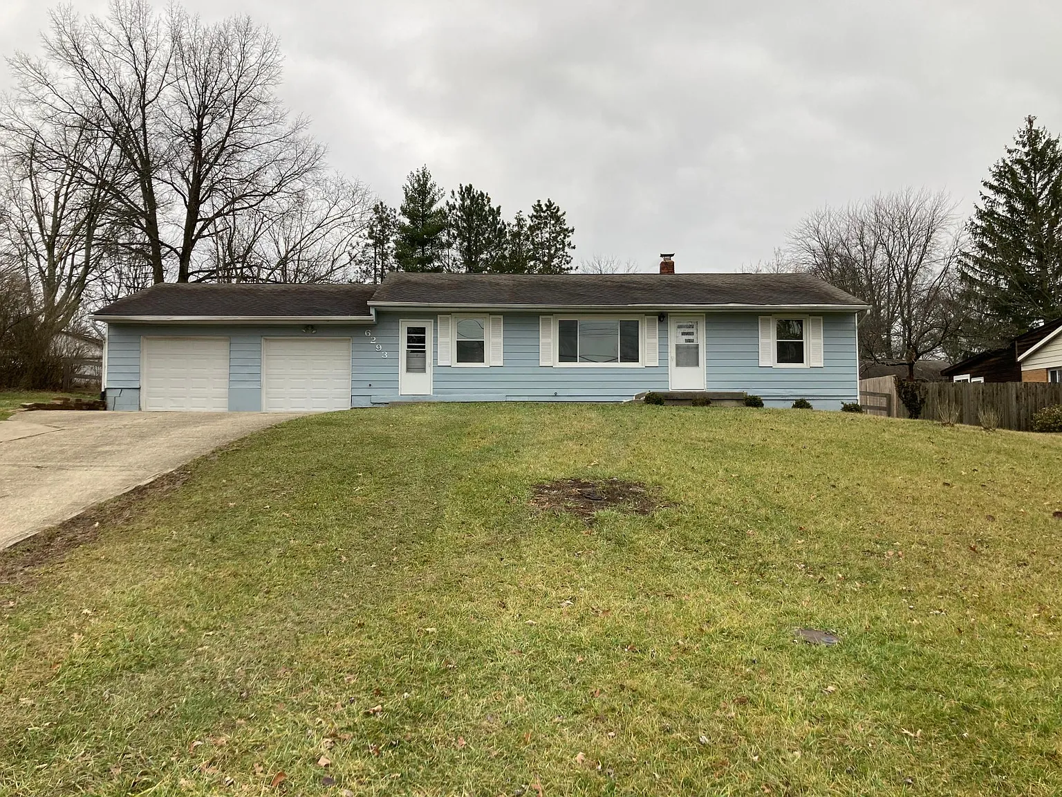 6293 Amelia Dr photo 1
