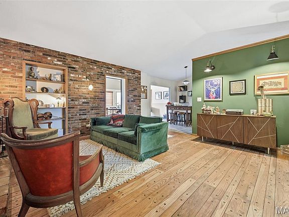 2nd image of 1436 Teson Rd