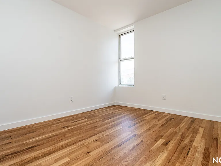 160 Johnson Ave #2B — Photo 9