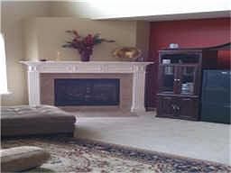 3rd image of 732 Daisy Dr