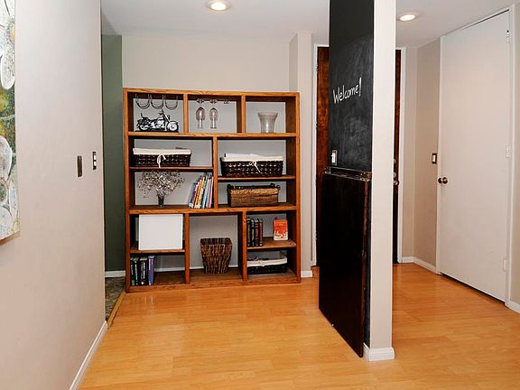 Clever chalk board wall 