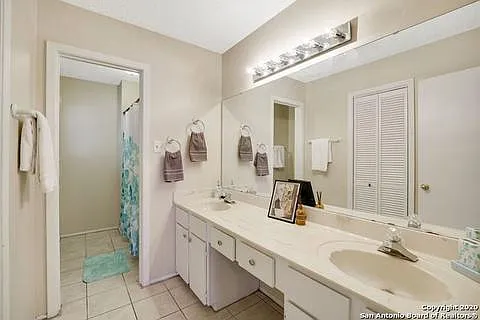 8510 Echo Creek Ln