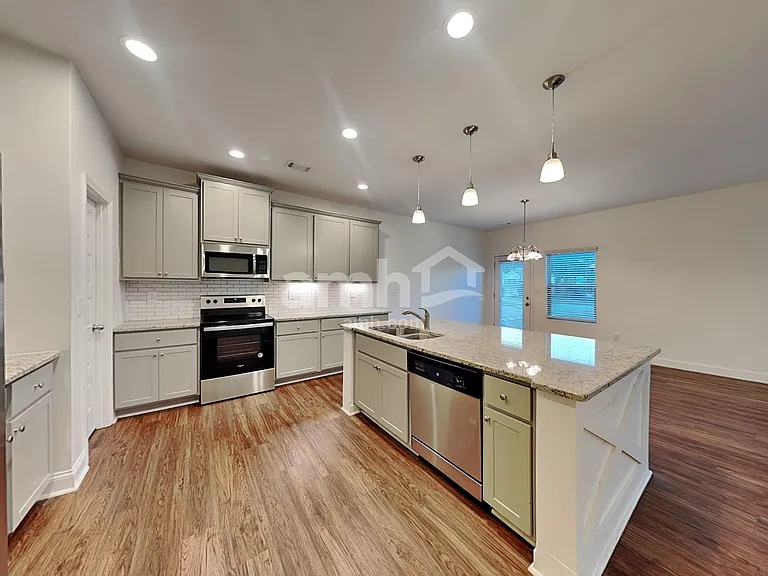 460 Omnia Ridge Way — Photo 4