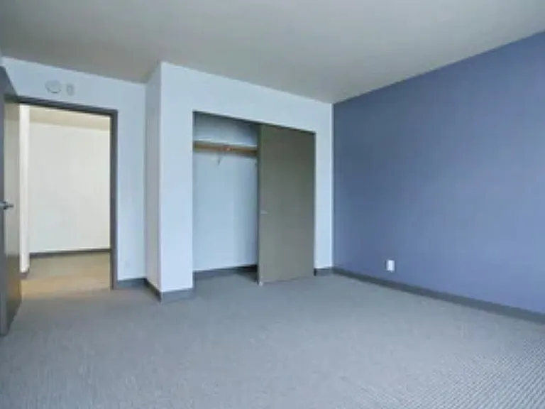 Catalina Apartments — Photo 47