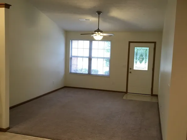 Laurel Creek Apts, 2207 Shamrock, 2207 Shamrock Ln APT B, Troy, OH 45373