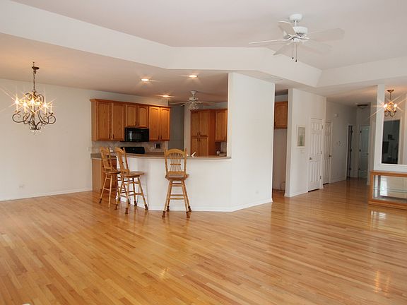 4th image of 1009 Heron Way