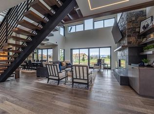 1098 Lake Pointe Dr, Bigfork, MT 59911