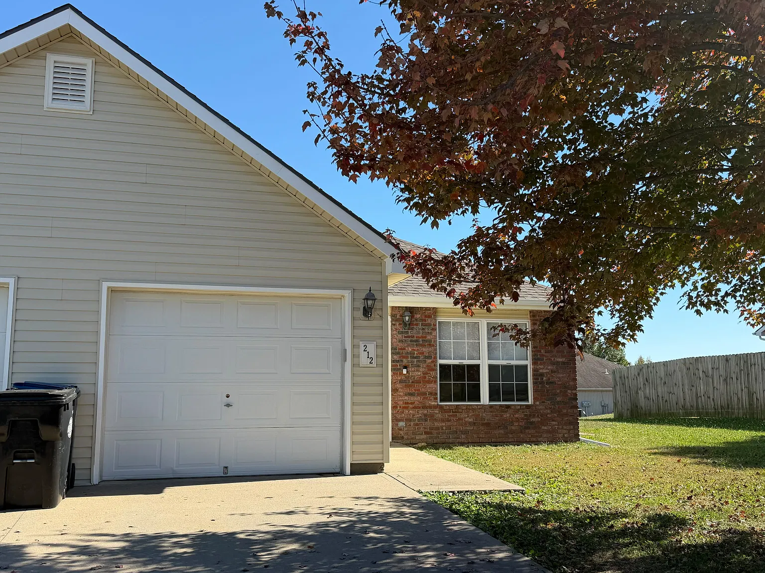 3 bed, 1222 sqft, $1,500 — Photo 2