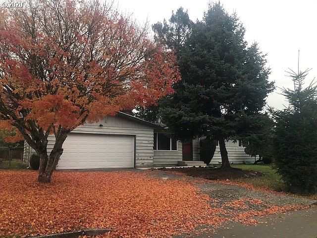 1st image of 611 SE 101st Ave