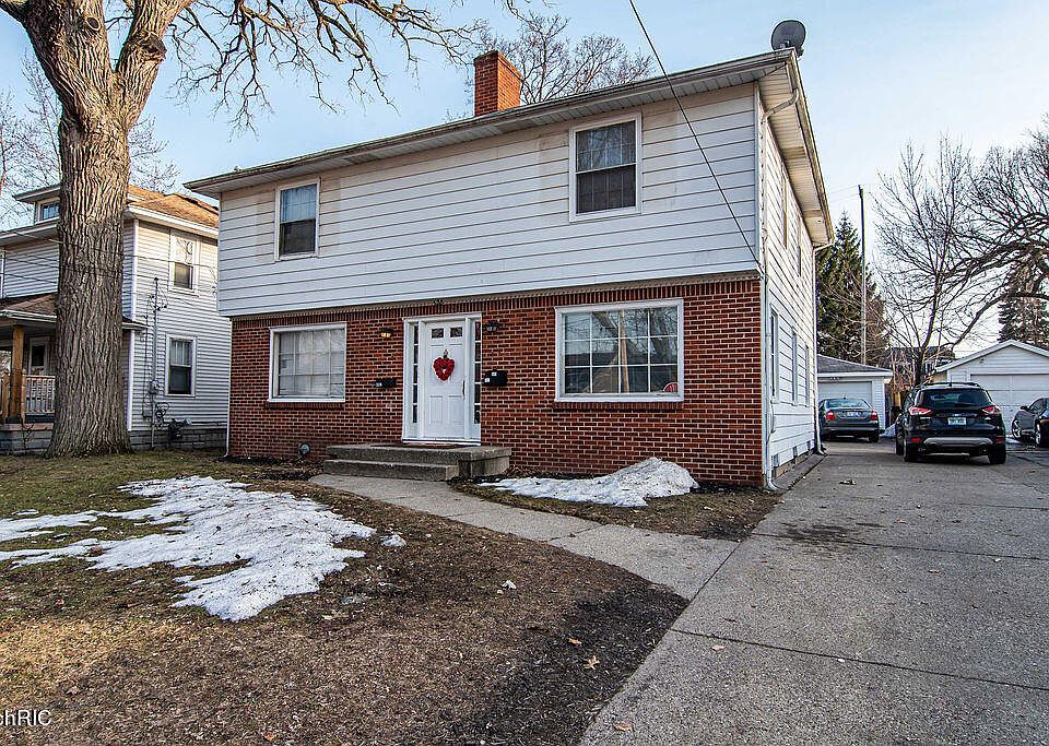 1st image of 328 Lemyra St SE