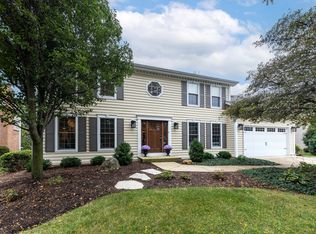 1116 Hollingswood Ave, Naperville, IL 60564