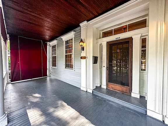4th image of 537 Chestnut St