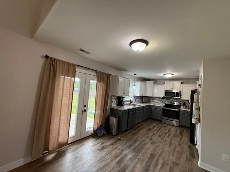 310 Murphy Dr — Photo 6