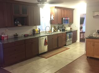 105 W Sexton St, Breckenridge, MI 48615