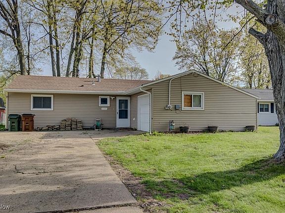 2nd image of 42931 Haven Dr