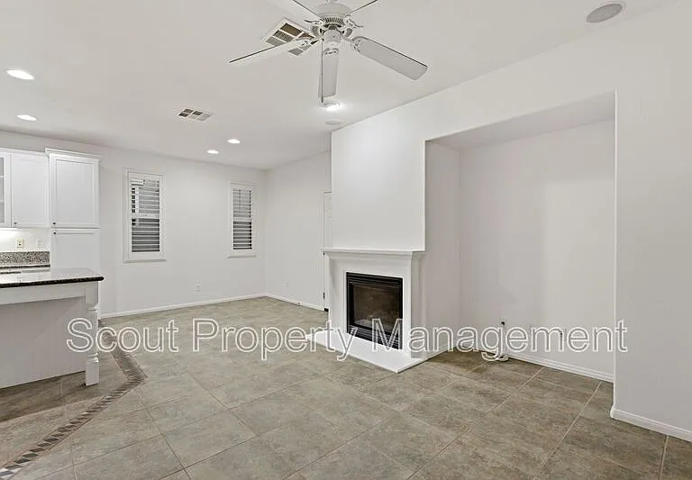 40026 Somerville Ln — Photo 10