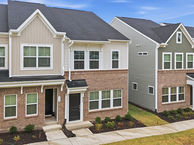 140 Silver Fir Ln — Photo 32