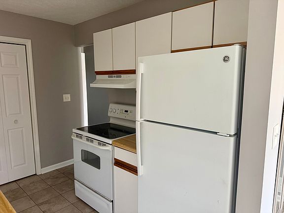 3rd image of 8333 Autumnwood Dr #D