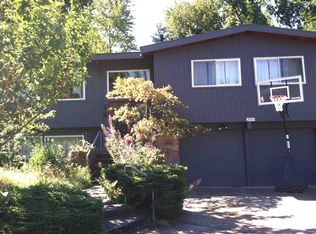 2043 NE 97th St, Seattle, WA 98115