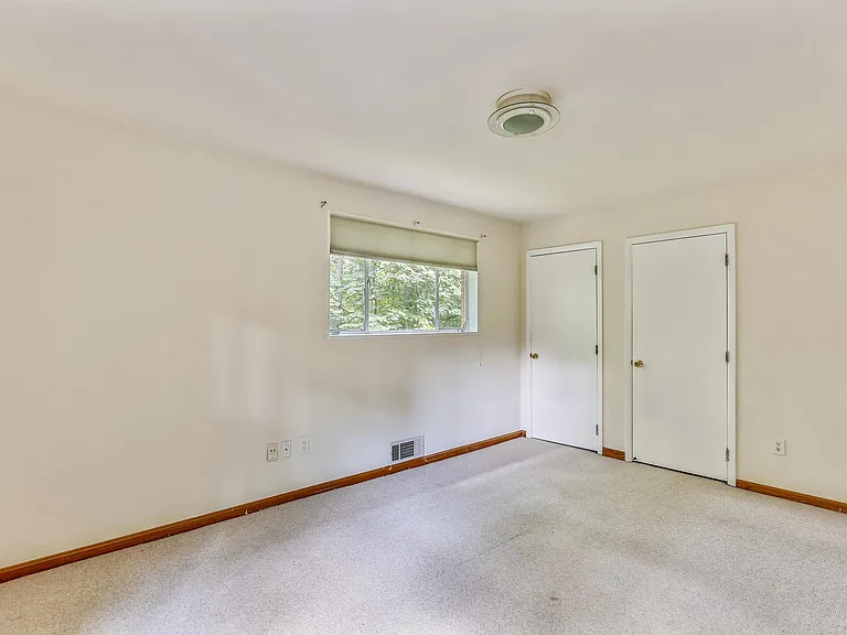 10412 Montrose Ave #202 — Photo 26