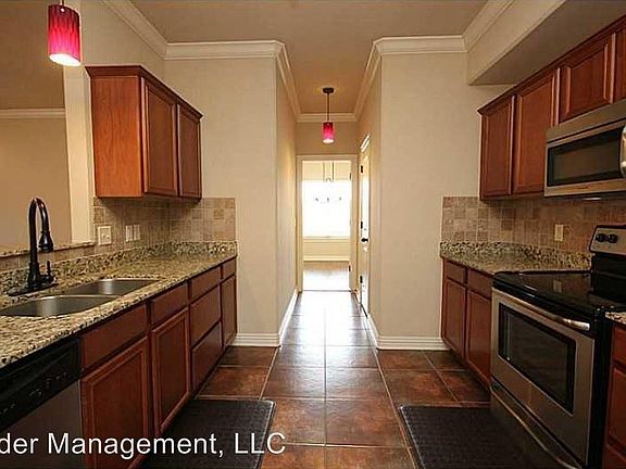 3rd image of 101 Carrington Ave #9656002
