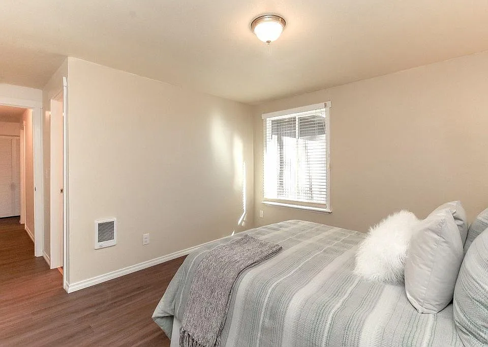 4601 SW 320th St — Photo 2
