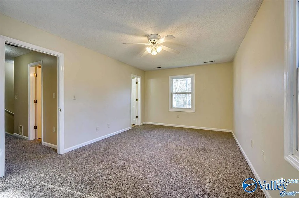 3 bed, 2.5 bath, 1440 sqft, $1,795 — Photo 4