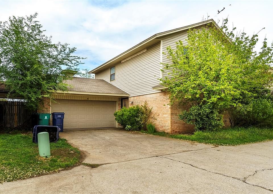 1st image of 8220 NW 10th St APT 18