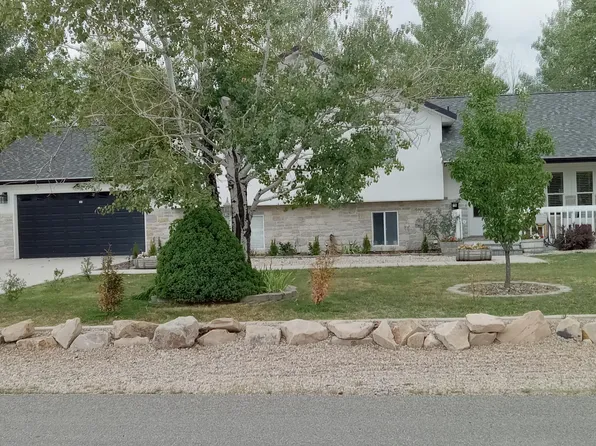 755 W Oak Ln, Kamas, UT 84036