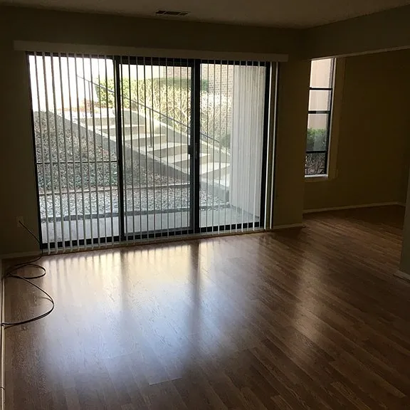 46 Shrewsbury Green Dr #B — Photo 8