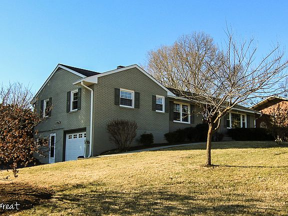 3rd image of 4404 Cordell Dr SW